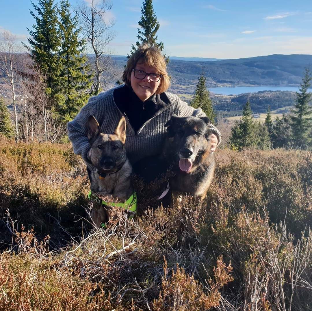 Mette Lodding style=